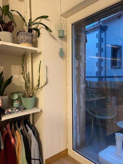 Petit appartement douillet Les Martres-de-Veyre Extérieur photo